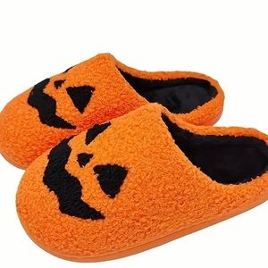 Halloween pumpkin pattern slippers